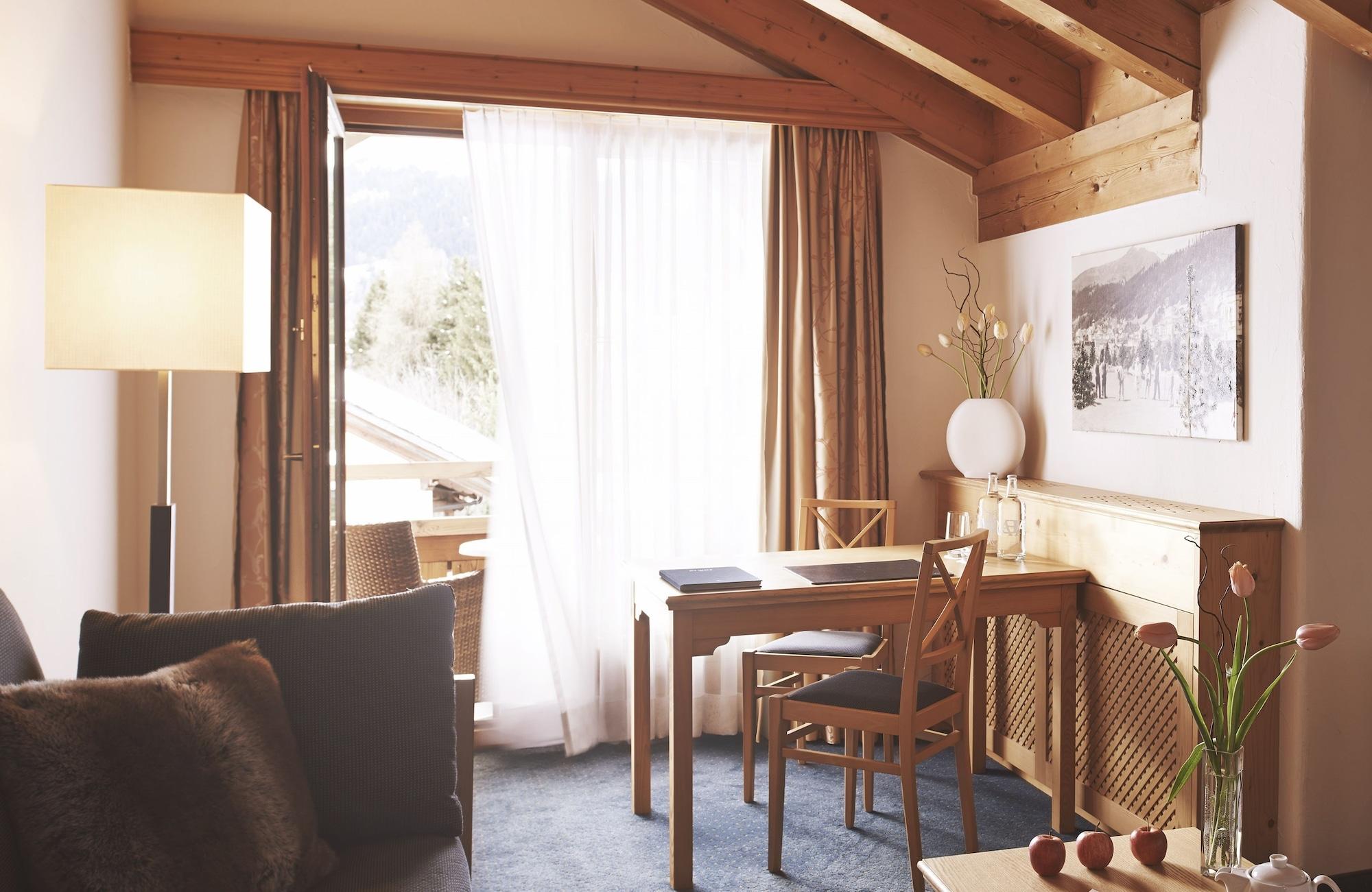Waldhuus Hotel 4*